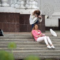 девчонки и фотография :: Олег Лукьянов девчонки и фотография :: Олег Лукьянов