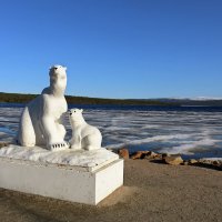 Весна у озера :: Ольга 