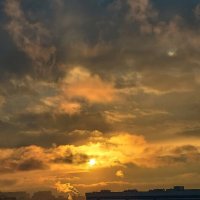 Апрельский вечер. :: Владимир Безбородов