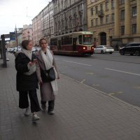 Смотри. Нас, кажется, снимают... :: Магомед . Смотри. Нас, кажется, снимают... :: Магомед .