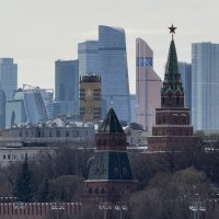 Небоскребы Москва Сити и башни Московского Кремля :: <<< Наташа >>>