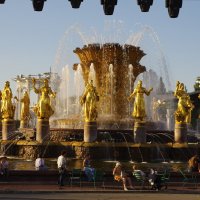 Фонтан на ВДНХ :: Сергей Швечков