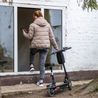 В дверь не пустили так она в окно. :: Анатолий. Chesnavik. В дверь не пустили так она в окно. :: Анатолий. Chesnavik.