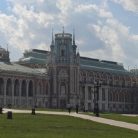 Большой дворец в Царицыно :: <<< Наташа >>>