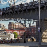 Городская Зарисовка :: юрий поляков