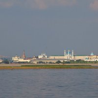 Проплывая мимо Казани. :: Евгений Седов