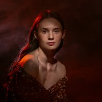 Портрет молодой девушки :: alexzonder 