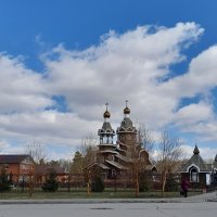 В один из солнечных дней апреля . Храм . :: Мила Бовкун В один из солнечных дней апреля . Храм . :: Мила Бовкун