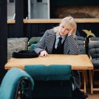 Легко ли быть молодым? :: Лилия .