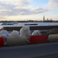 на Дворцовой набережной :: zavitok *