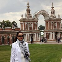 Первый раз в Царицино! :: Нина Андронова