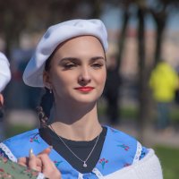 Майский танец в средних тонах :: Валерий Паршин