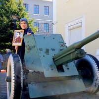 9 Мая . Внук и портрет Деда :: Александр Прокудин 9 Мая . Внук и портрет Деда :: Александр Прокудин