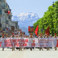 Бессмертный полк во Владикавказе 9 мая 2025 года. :: Олег Стасенко Бессмертный полк во Владикавказе 9 мая 2025 года. :: Олег Стасенко