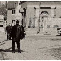 у стен храма... :: Любовь 