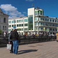 Городская Зарисовка :: юрий поляков