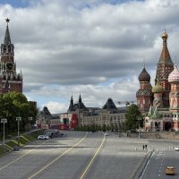 Спасская башня и храм Василия Блаженного :: <<< Наташа >>>