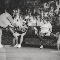 Поучительная беседа (чб) :: Сергей Царёв