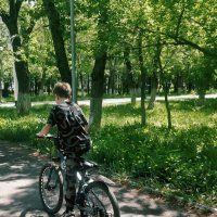 На велосипеде :: Андрей Хлопонин