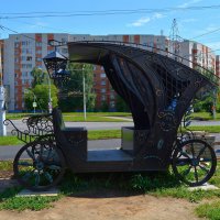 Чебоксары. Жанровая скульптурная композиция "Карета". :: Пётр Чернега Чебоксары. Жанровая скульптурная композиция "Карета". :: Пётр Чернега