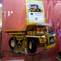 Карьерные самосвалы БЕЛАЗ-7513 :: Татьяна Помогалова