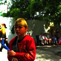 Прогулка по городу :: Юрий Гайворонскiий