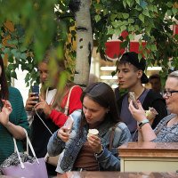 вкусное мороженое :: Олег Лукьянов