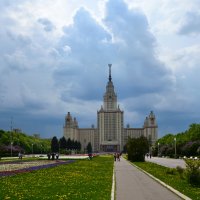 Весенняя Москва. МГУ. Перед дождем... :: Наташа *****