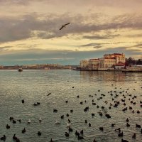 Вечер  в Севастополе :: Виктор 