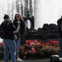 у фонтана :: Олег Лукьянов