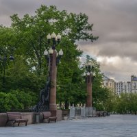 Репинский сквер. :: Николай 