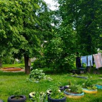 Вайб советского дворика... :: Галина Бобкина Вайб советского дворика... :: Галина Бобкина