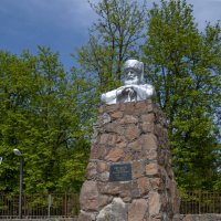 Мемориал Кязиму Мечиеву в селе Бабугент :: Gen 