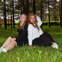 "Законченные" девятиклассницы. :: Андрей Катков