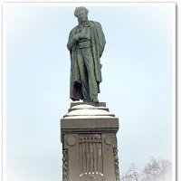 Угас, как светоч, дивный гений... :: Freddy 97