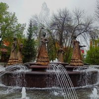 Кстати, о фонтанах. Фонтан "Семь девушек", Уфа :: svk *
