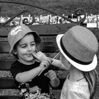 Старшая сестра - они такие... :: Светлана Фокша