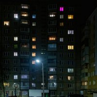 "В домах горят гирлянды окон..." :: Сергей Шатохин 