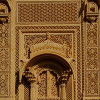 Вырезанный фасад дома в форте Жайсальмер :: Георгий А