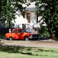 Двор. Москвич. :: Roman stories -