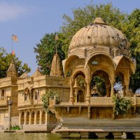 Храм на озере Гадисар :: Георгий А Храм на озере Гадисар :: Георгий А