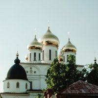 Храм в митрове :: Артём 