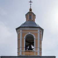 Колокольня в Боровичском Свято-Духовом монастыре :: Gen 