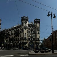 В Санкт-Петербурге. Доходный дом Розенштейна. Театр имени Андрея Миронова :: Ирэн 