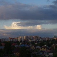 Белый корабль над городом :: Сергей Швечков