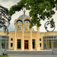 Павильон «Юные натуралисты» на ВДНХ. :: Татьяна Помогалова