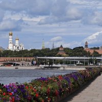 Прогулка по Москве-реке :: <<< Наташа >>>