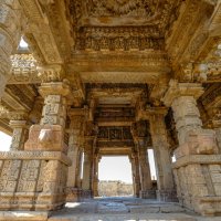 В храме Garhi Padavali Morena :: Георгий А