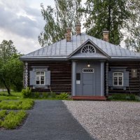 В этом доме А.В. Суворов жил в ссылке :: Gen 