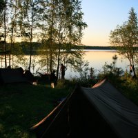 Наш полевой лагерь на озере :: Галина Ильясова Наш полевой лагерь на озере :: Галина Ильясова